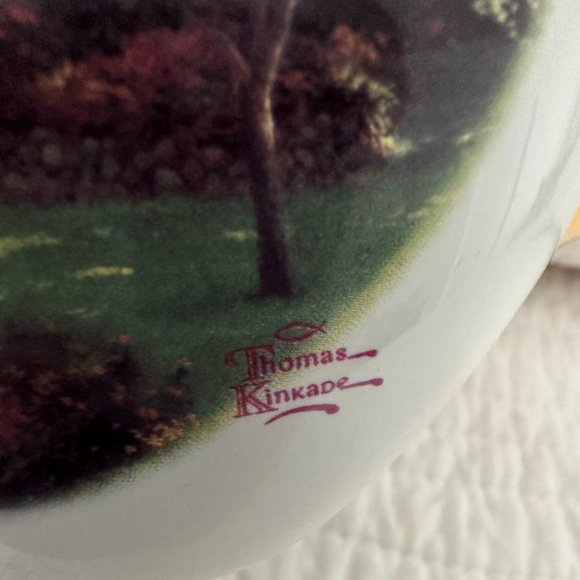 Vintage Thomas Kinkade Tea Pot ( Home Is Where The Heart Is) - Picture 3 of 8